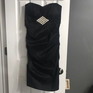 Strapless Dress with 💎 details TAGS ON